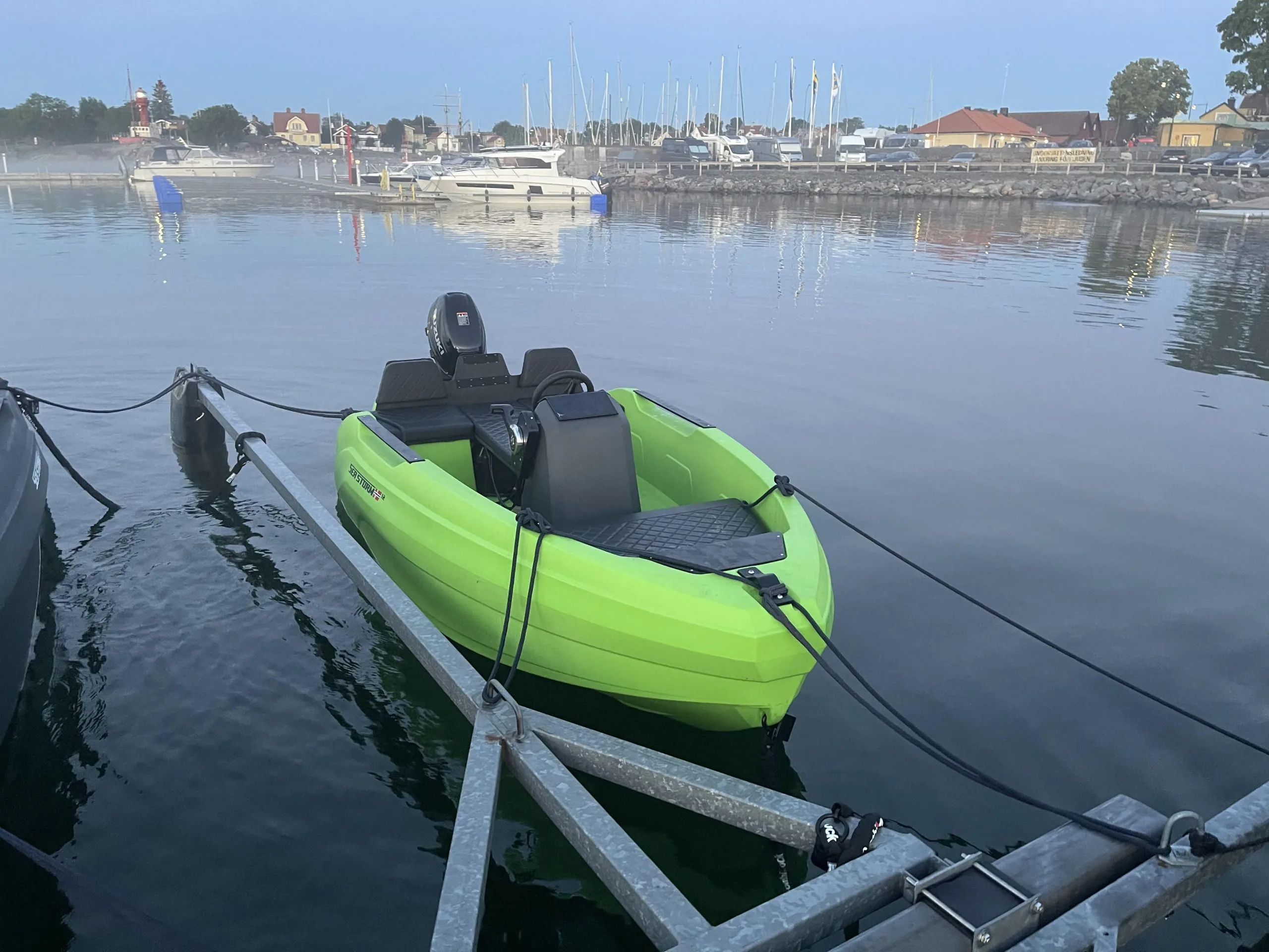 SeaStorm 12 HDPE Advantage – vertäut