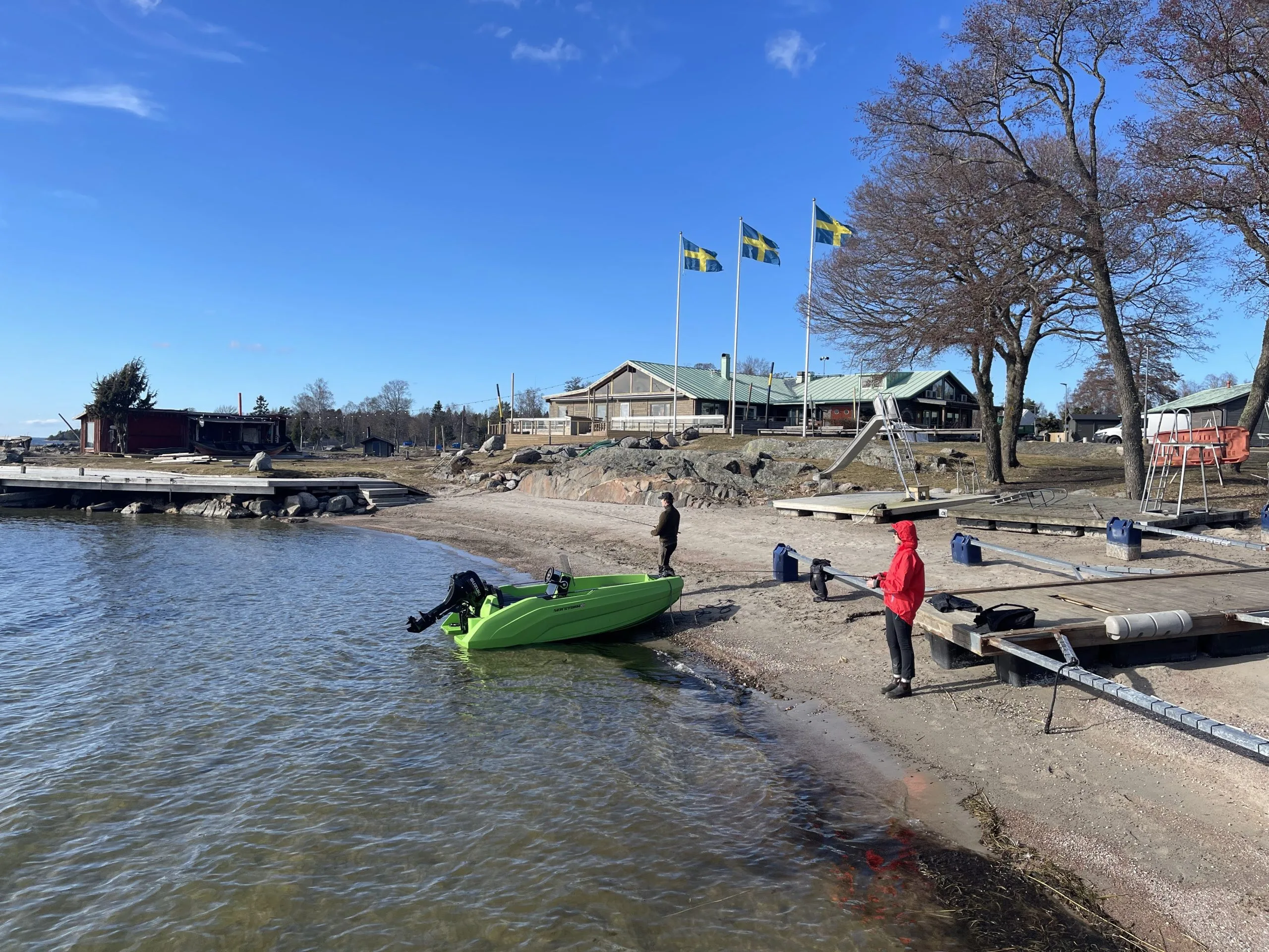 SeaStorm 12 HDPE Advantage – am Strand